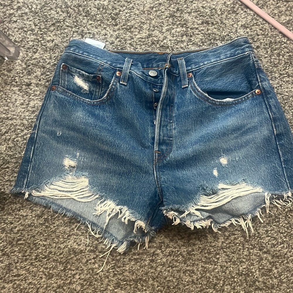 Levi 501 shorts never worn